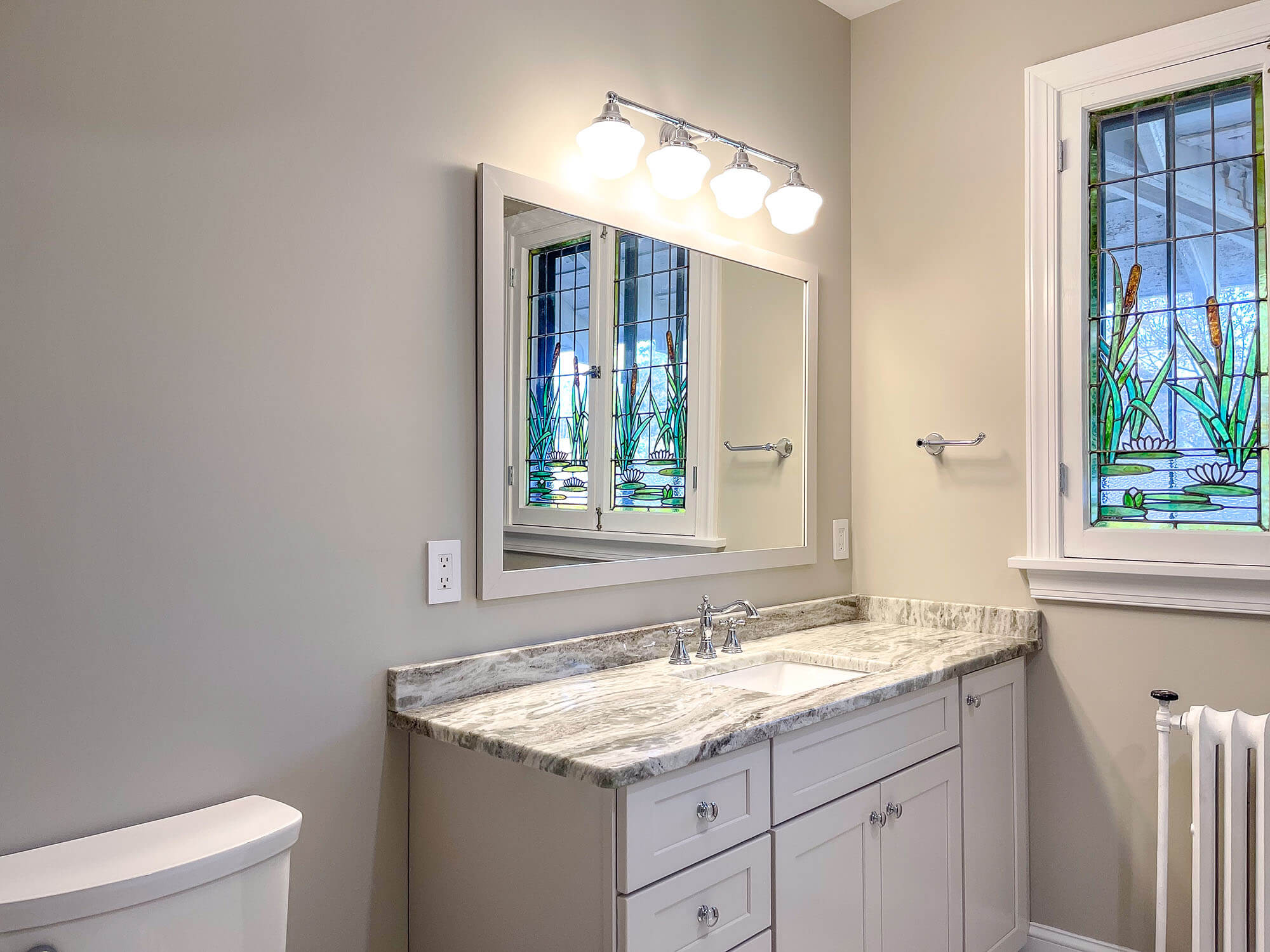 mcclurg-remodeling-bathroom-vanities-and-storage-14