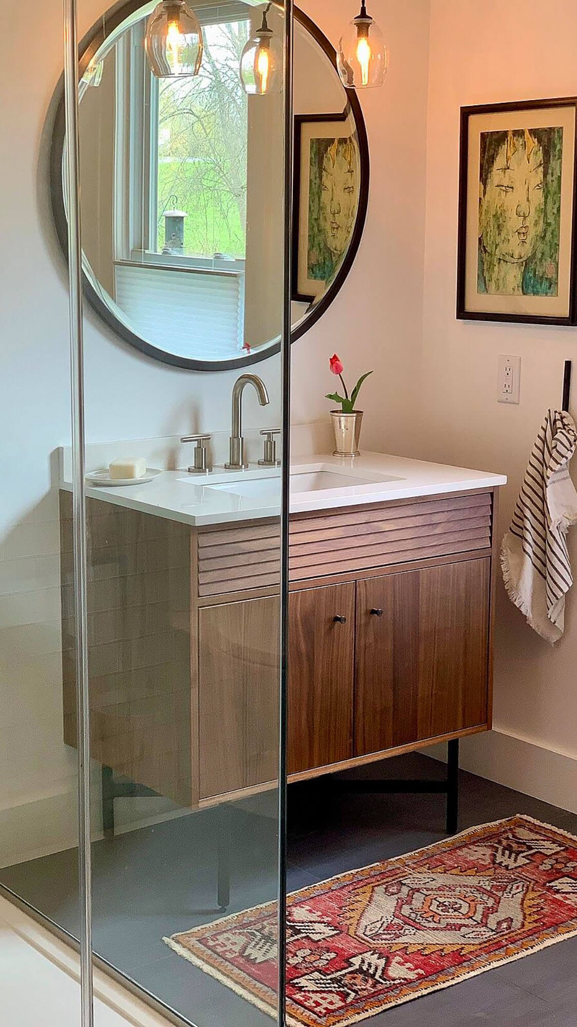 mcclurg-remodeling-bathroom-vanities-storage-26