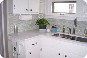 blog_101-glass_tile_backsplash_opt