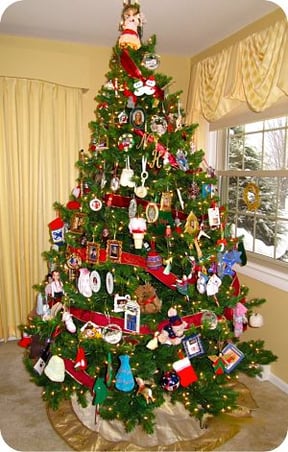 blog_97-decorated_christmas_tree_opt
