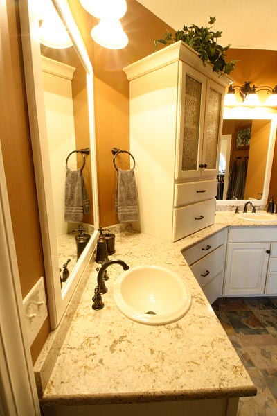 double_sink_vanity-1