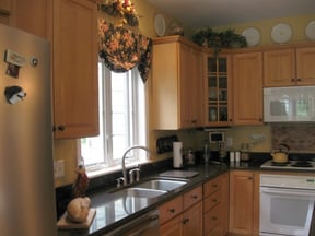 kitchen-makeover-with-undermount-sink