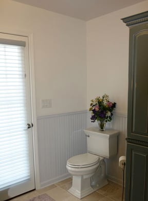 master-bathroom-commode