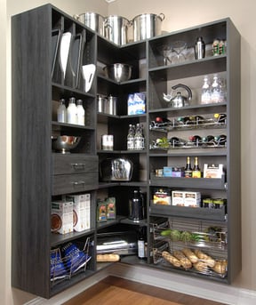 pantry-storage-system-with-accessories