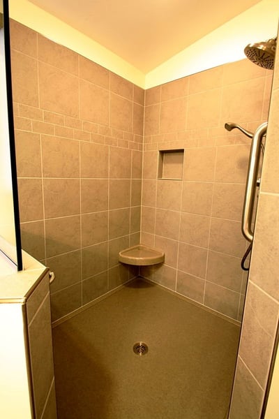 Walk-in Shower with Onyx Custom Shower Base