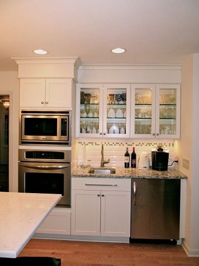 Under-Cabinet Light Bars - QUALIFIED REMODELER