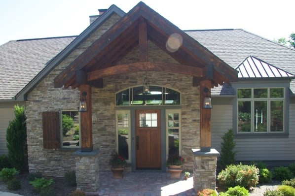 outdoor hanging light fixture