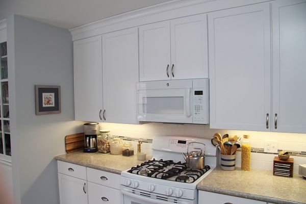 kitchen-with-white-cabinets-and-appliances