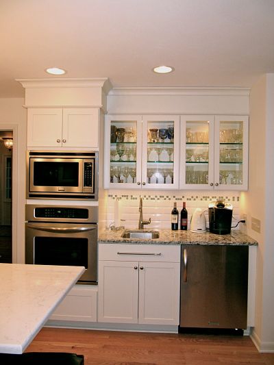 kitchen wall ovens and beverage bar